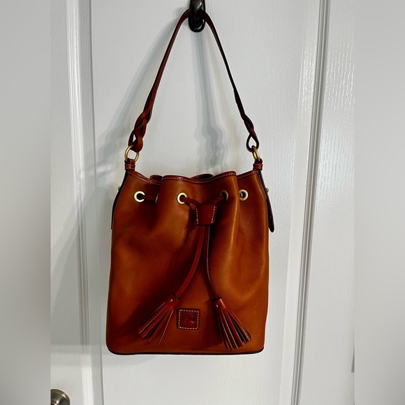 Dooney and Bourke Tasha Florentine Leather Drawstring Shoulder Bag Natural EUC - Picture 14 of 15